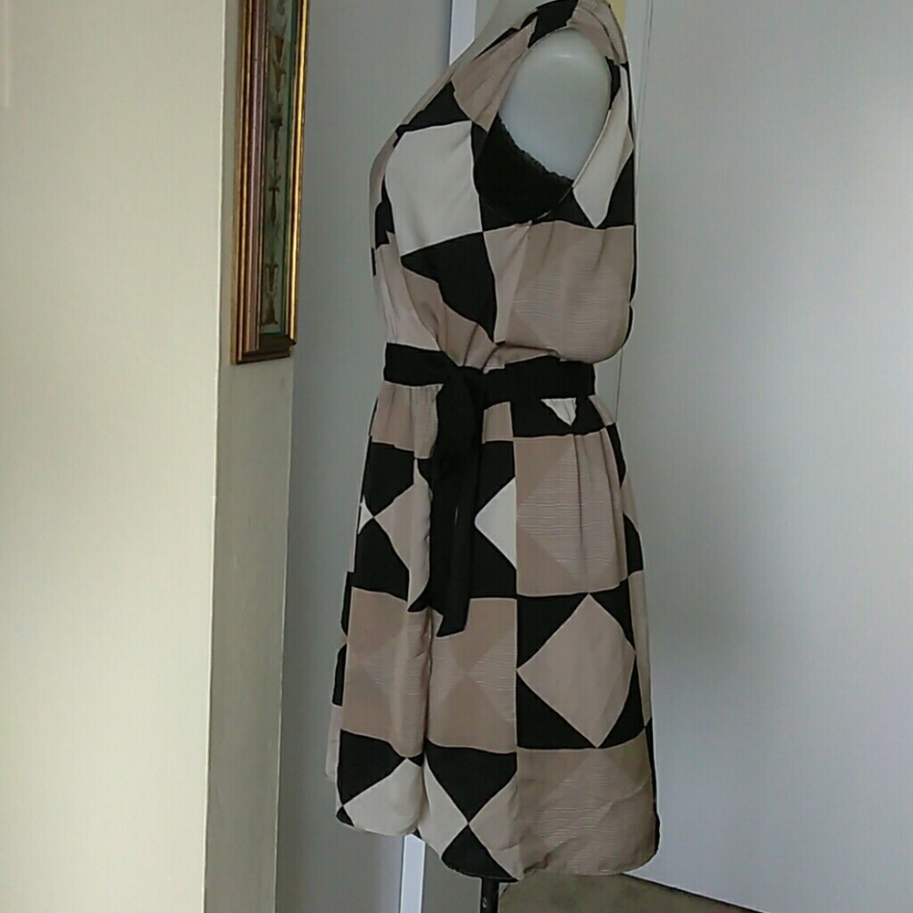 DKNYC OVERLAPPING DRESS . - Picture 4 of 8
